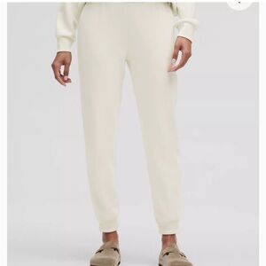 Lululemon Brushed Softreme High Waisted Women's Jogger Pants-12